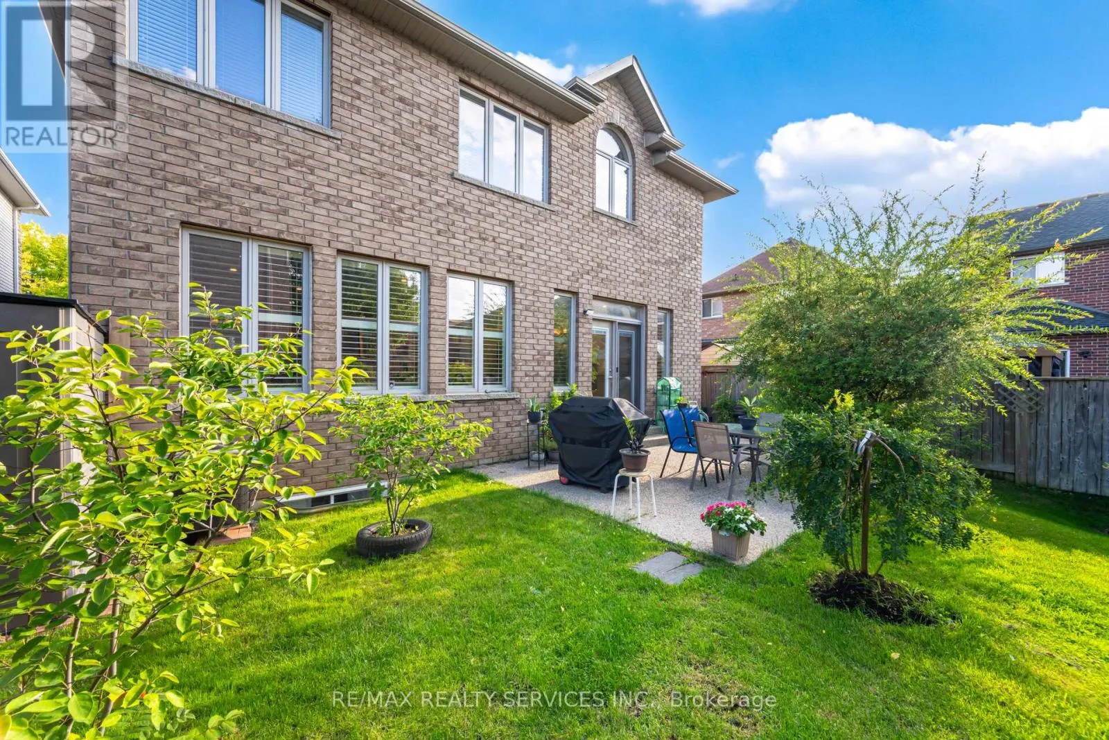 9 LORUPE COURT