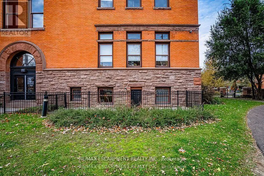 104 - 200 STINSON STREET