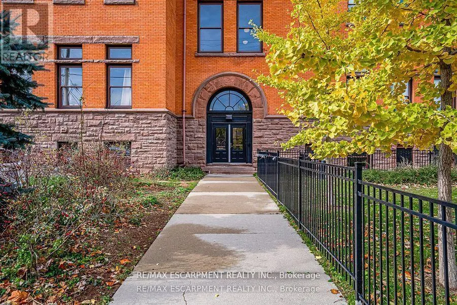 104 - 200 STINSON STREET