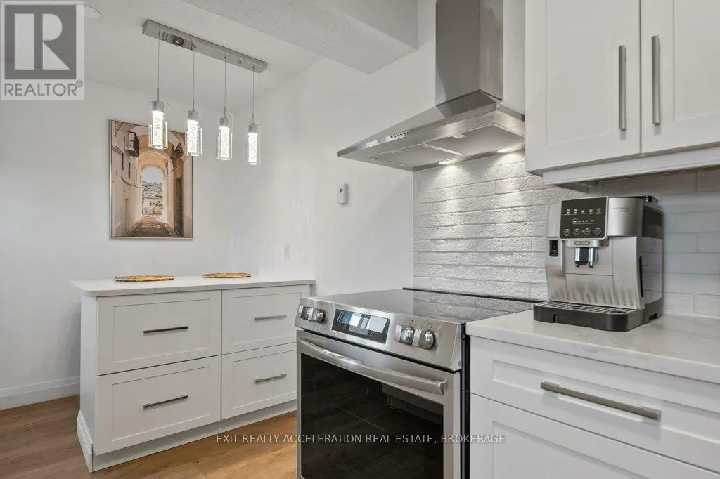 2 - 73 LYWOOD STREET, #2