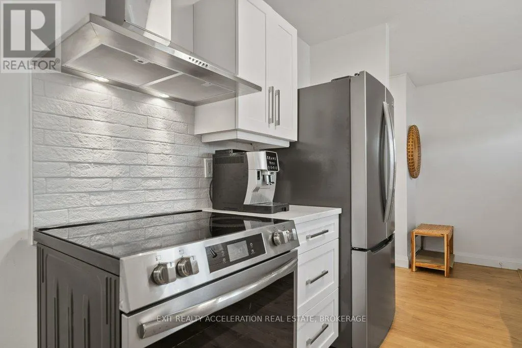 2 - 73 LYWOOD STREET, #2