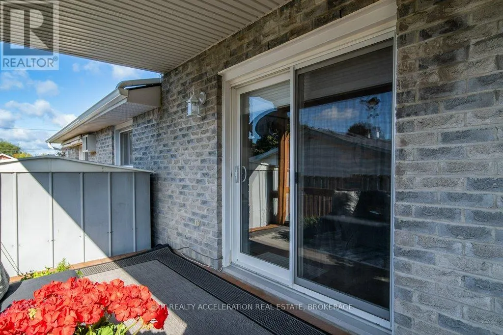 2 - 73 LYWOOD STREET, #2