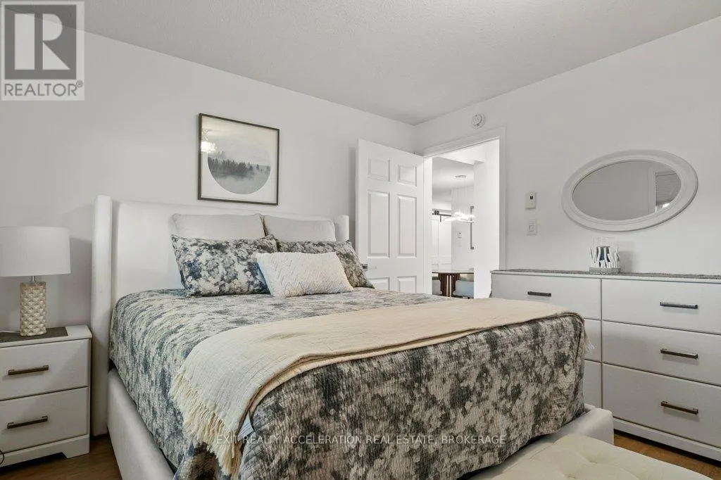 2 - 73 LYWOOD STREET, #2