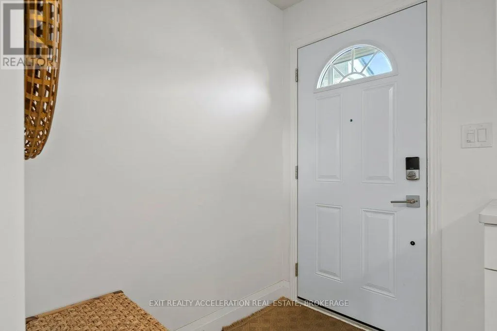 2 - 73 LYWOOD STREET, #2