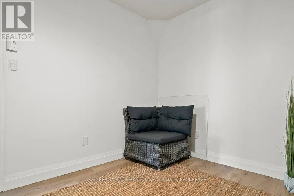 2 - 73 LYWOOD STREET, #2