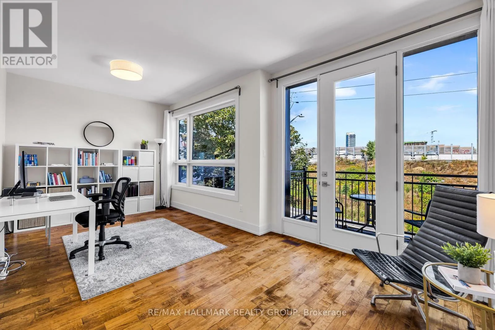 42B YOUNG STREET