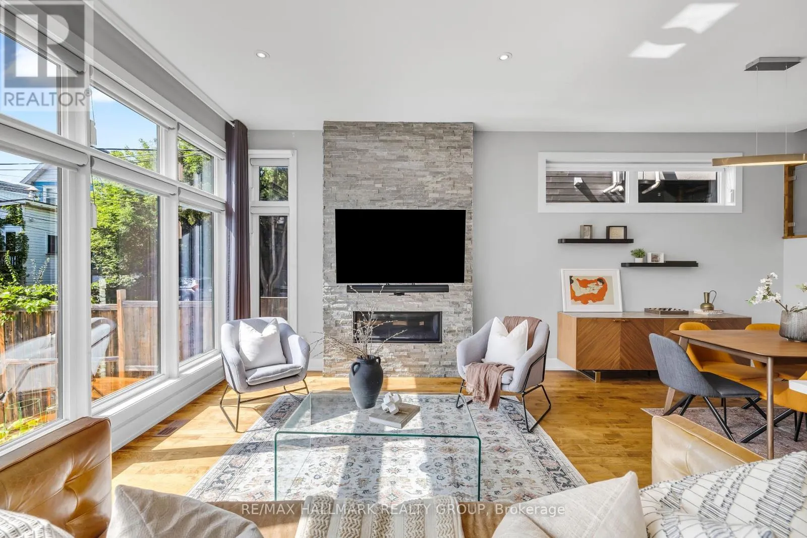 42B YOUNG STREET