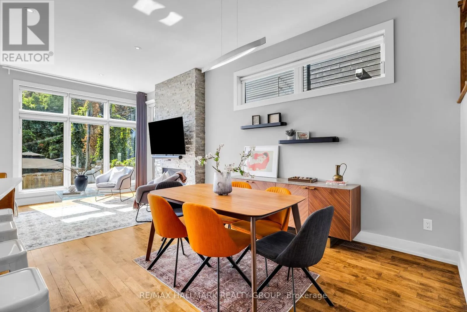 42B YOUNG STREET