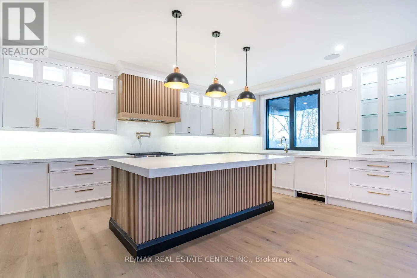 256 MOUNTAIN ROAD