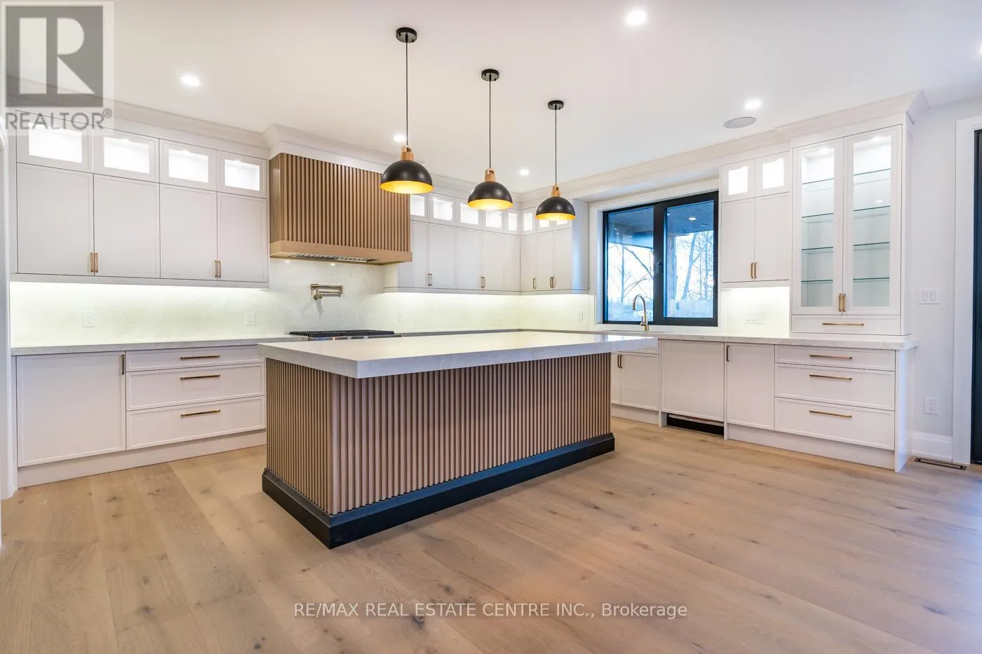 256 MOUNTAIN ROAD