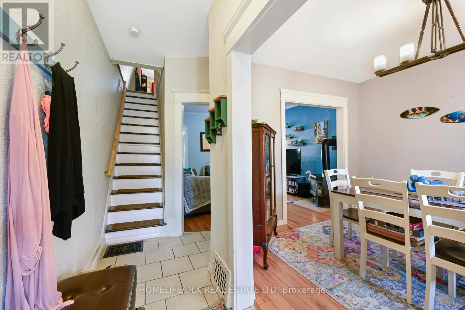182 PEARL STREET W