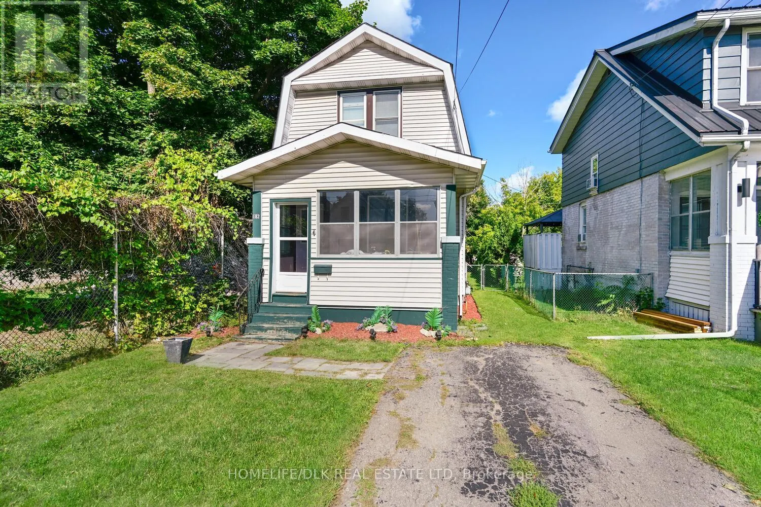 182 PEARL STREET W