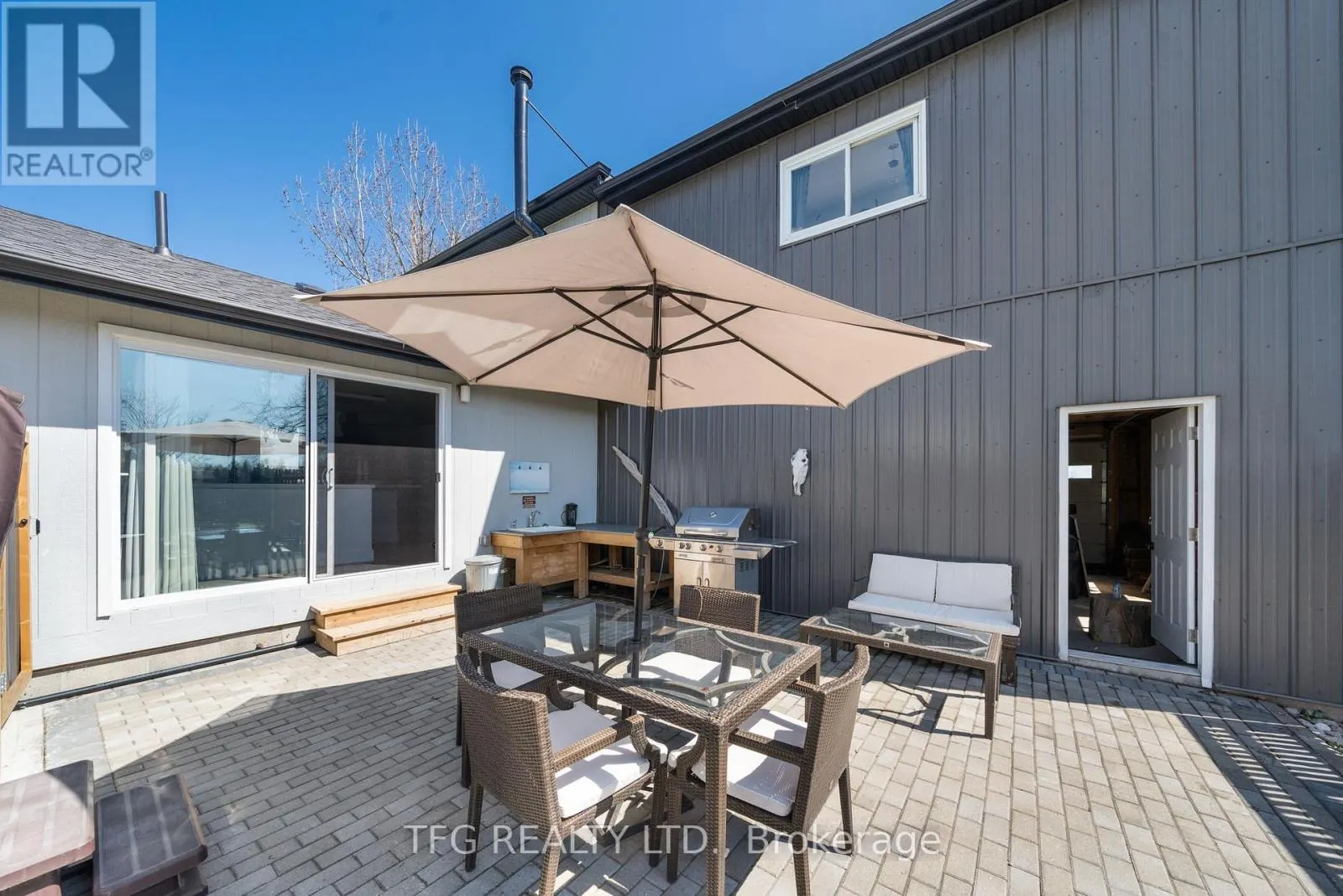 27 GREENWAY CIRCLE