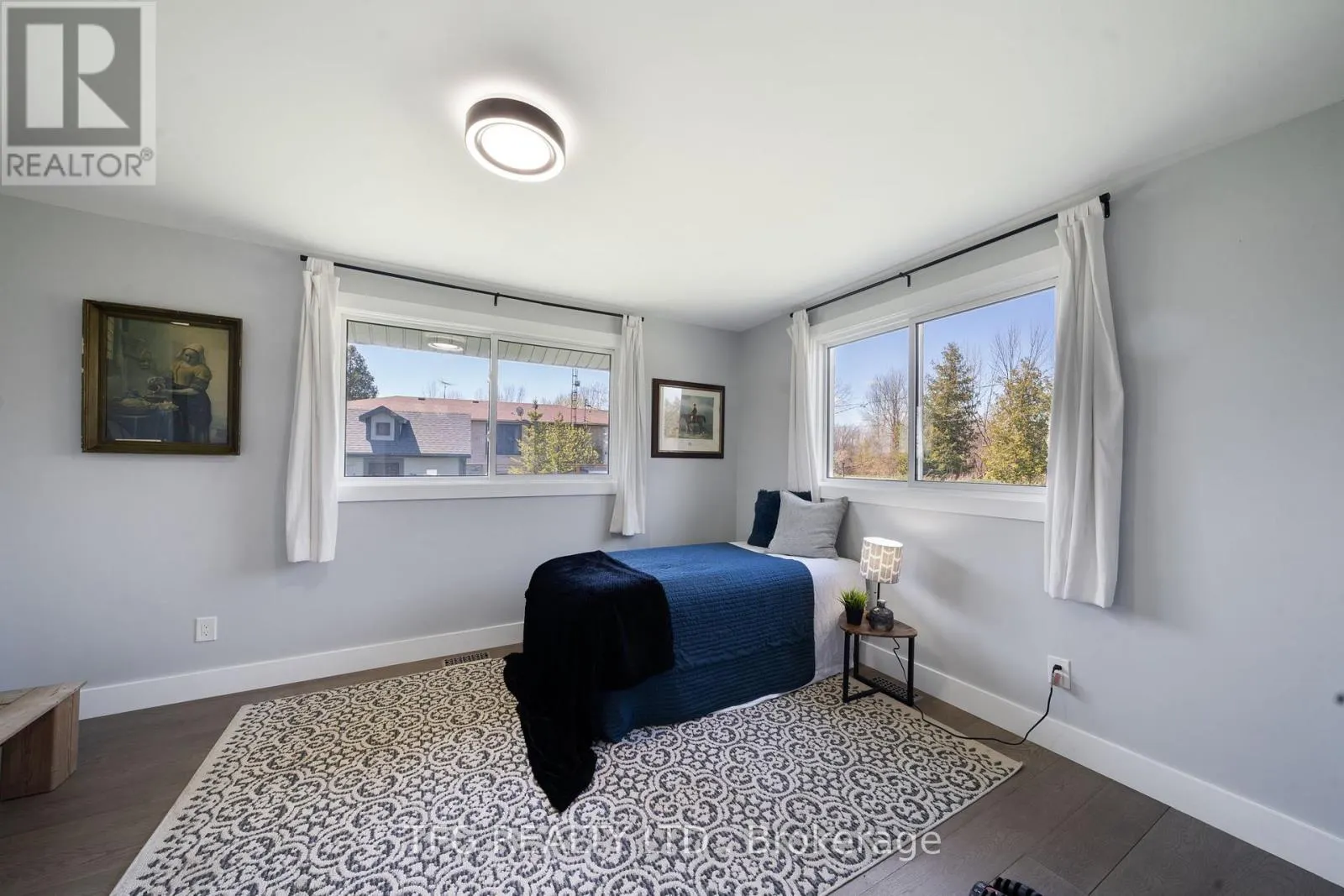 27 GREENWAY CIRCLE