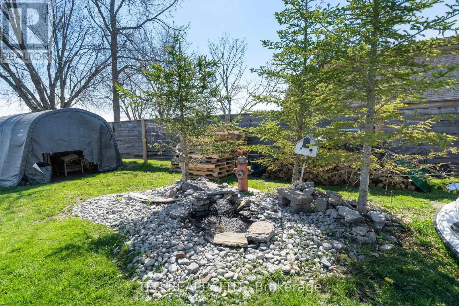 27 GREENWAY CIRCLE