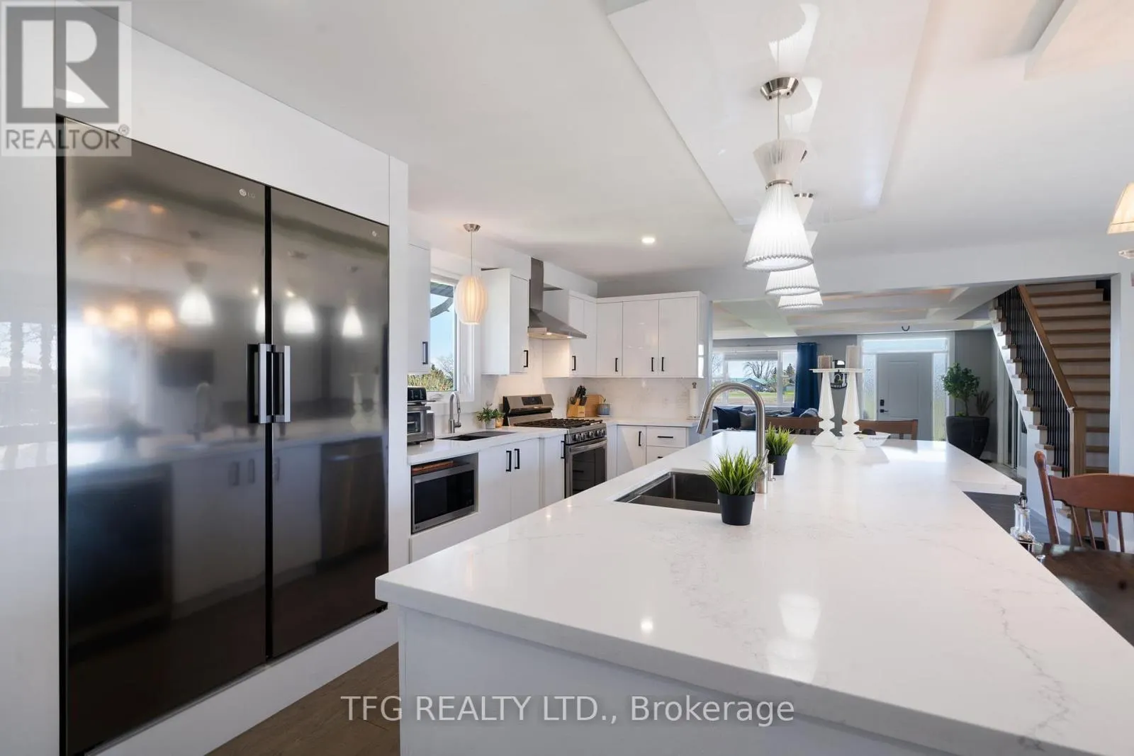 27 GREENWAY CIRCLE