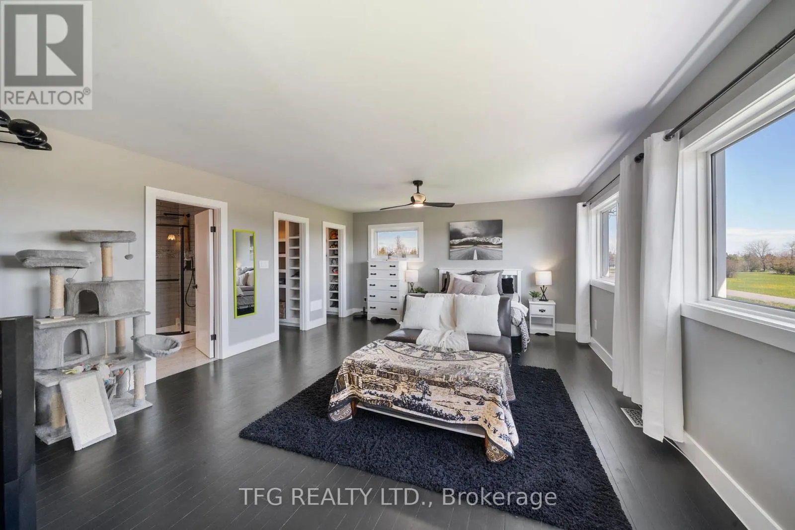 27 GREENWAY CIRCLE