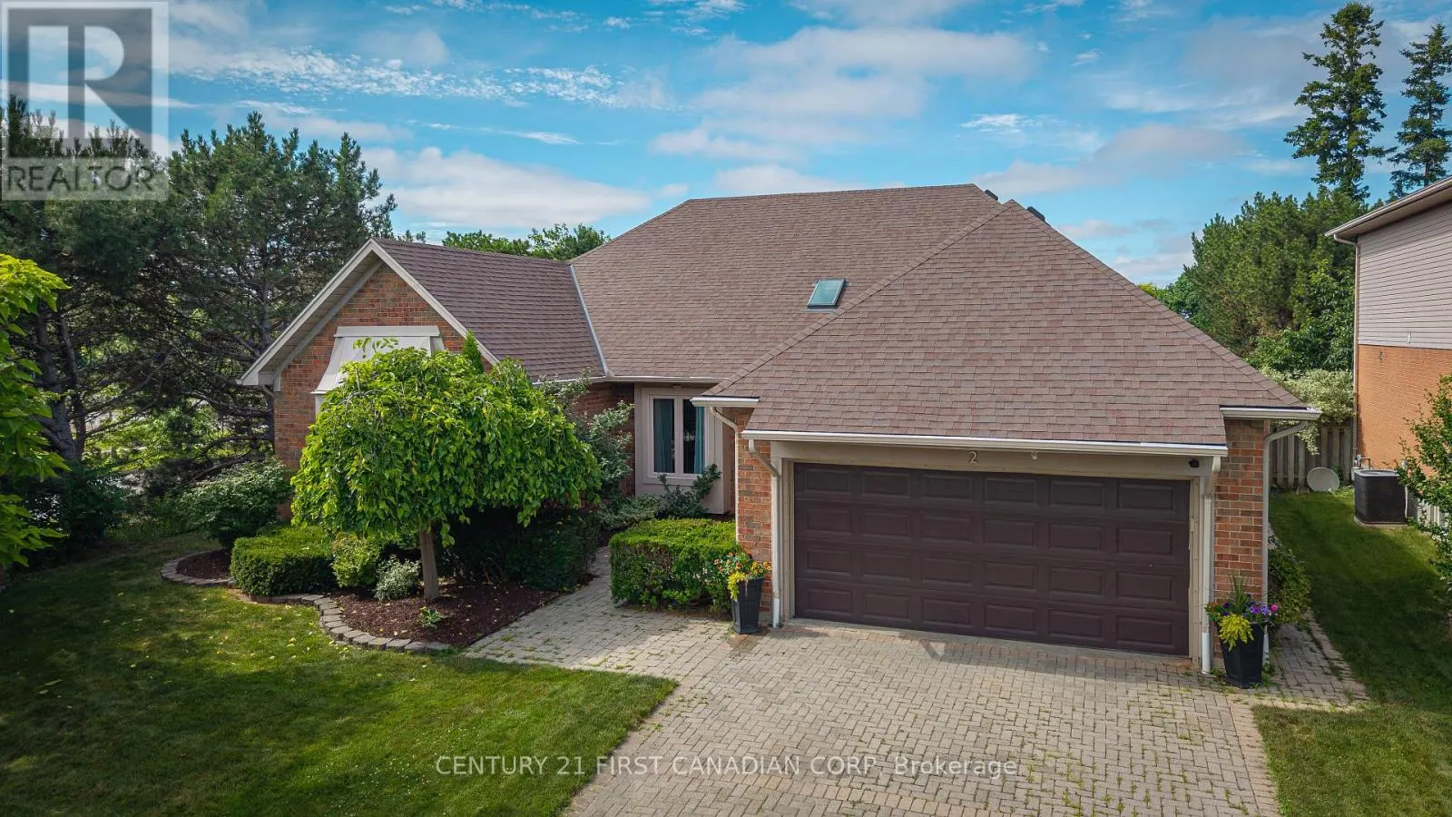2 LONGVIEW COURT