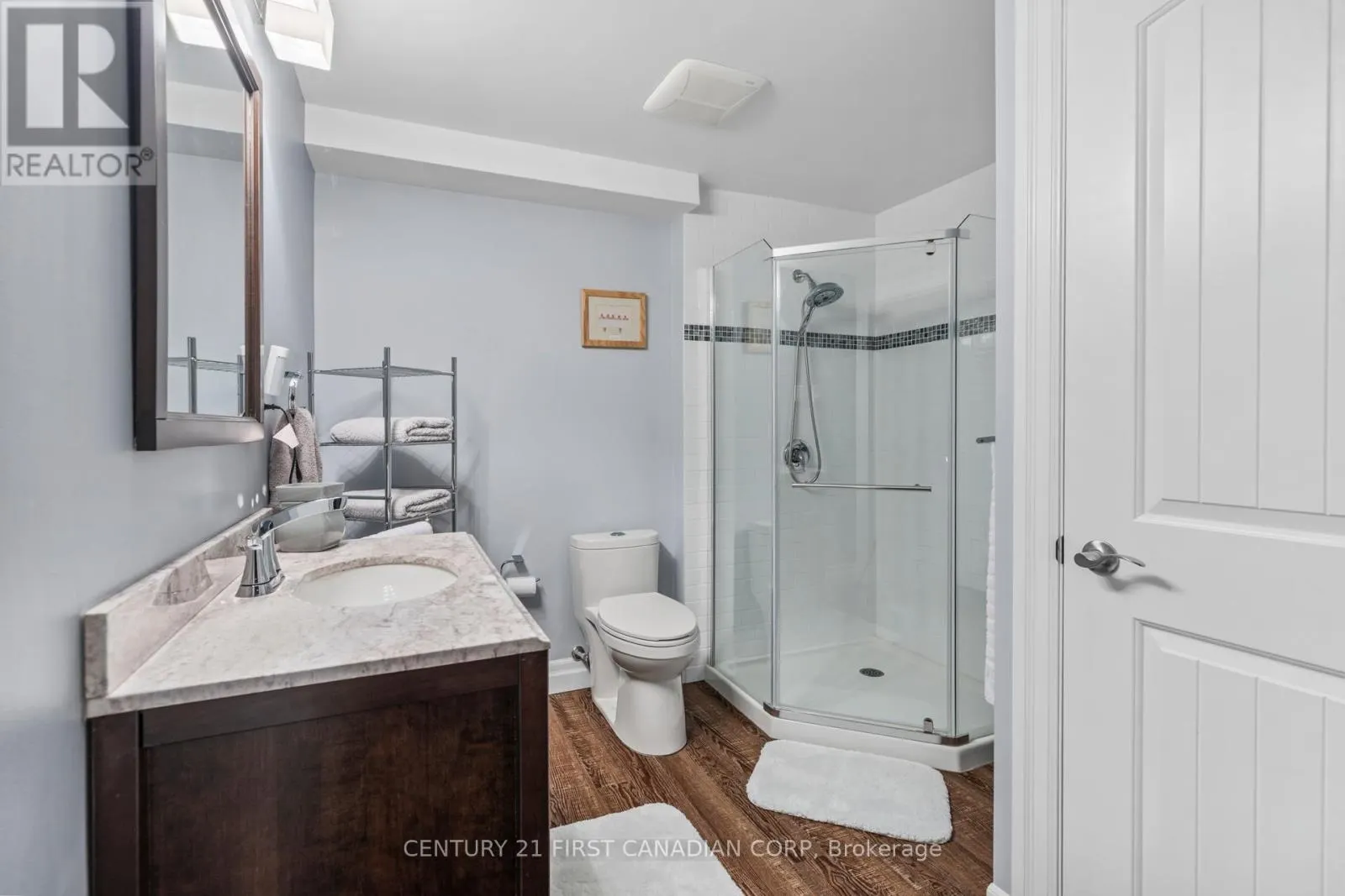 2 LONGVIEW COURT