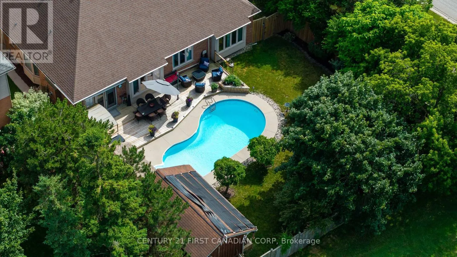 2 LONGVIEW COURT