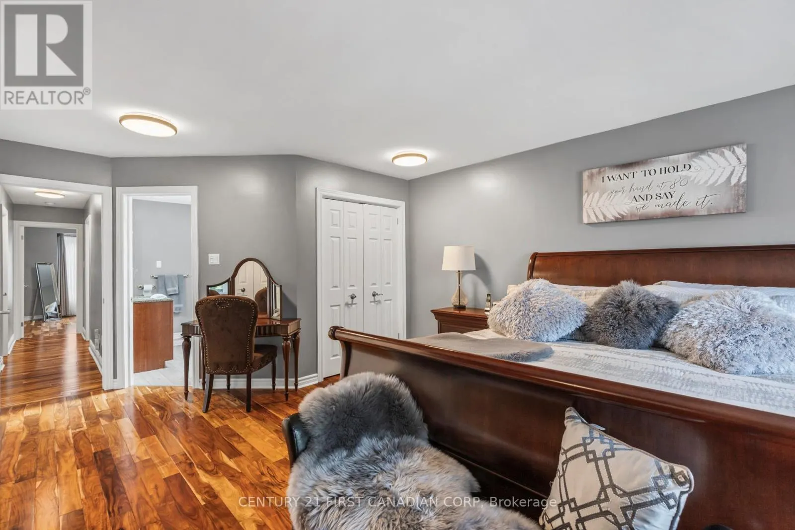 2 LONGVIEW COURT
