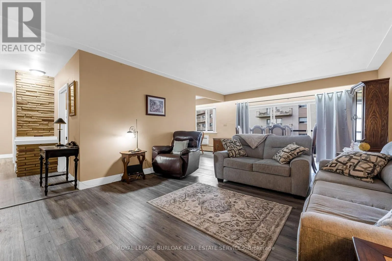 306 - 510 QUEENSTON ROAD