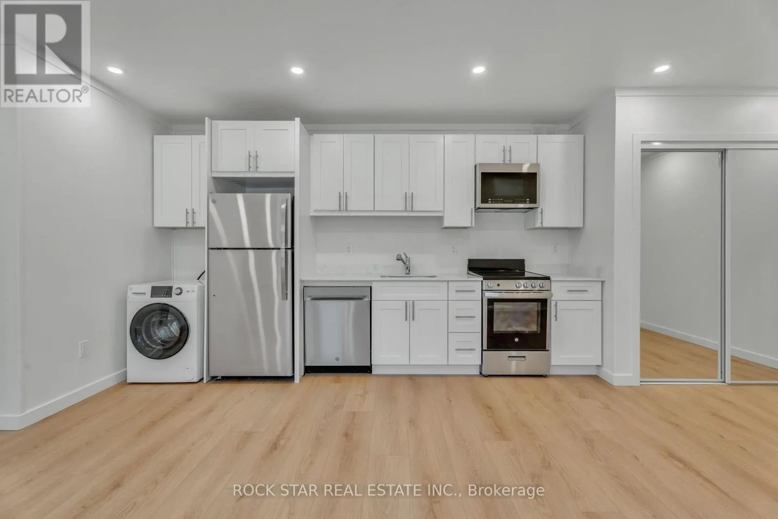 UNIT B - 133 DURHAM STREET