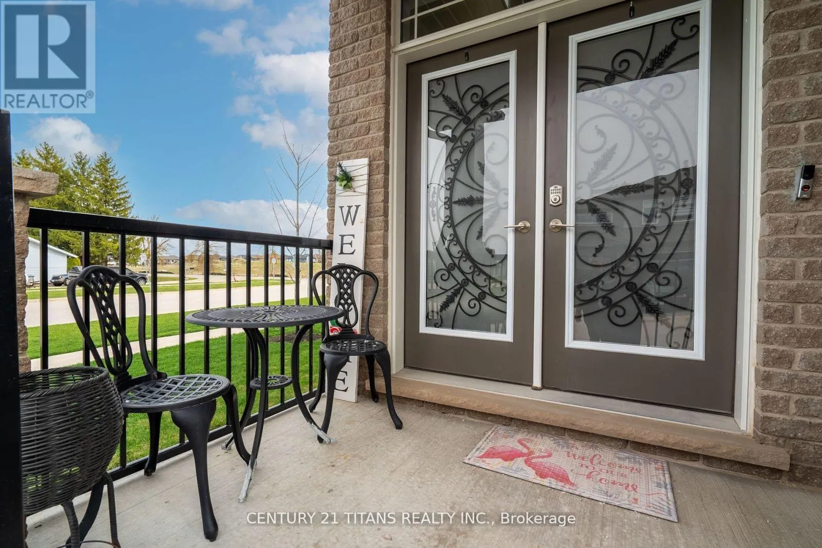 2 SPARROW CRESCENT E