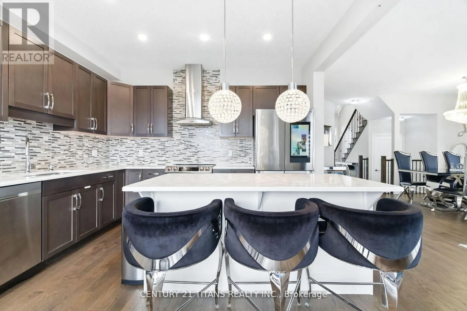 2 SPARROW CRESCENT E