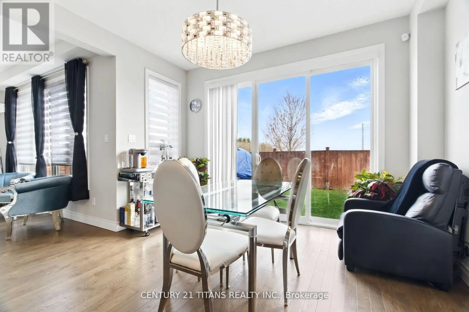 2 SPARROW CRESCENT E