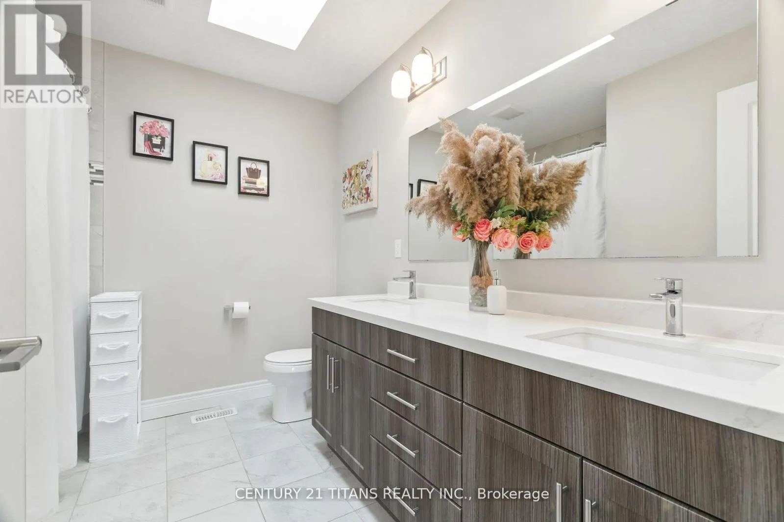 2 SPARROW CRESCENT E