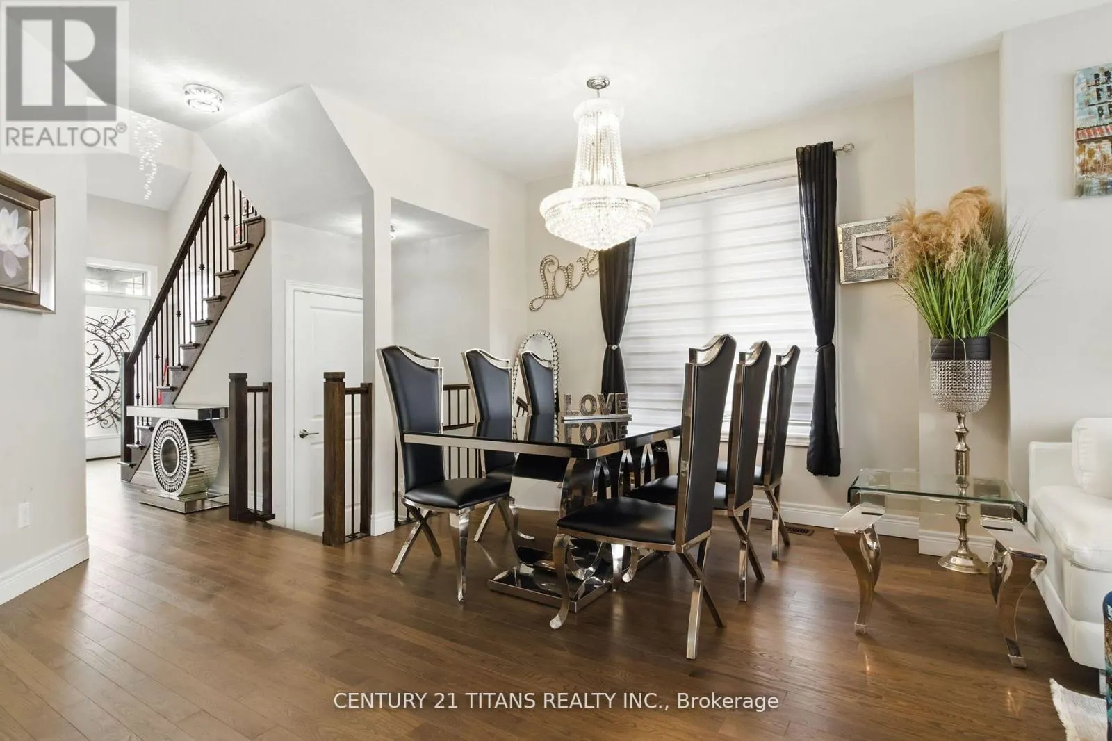 2 SPARROW CRESCENT E