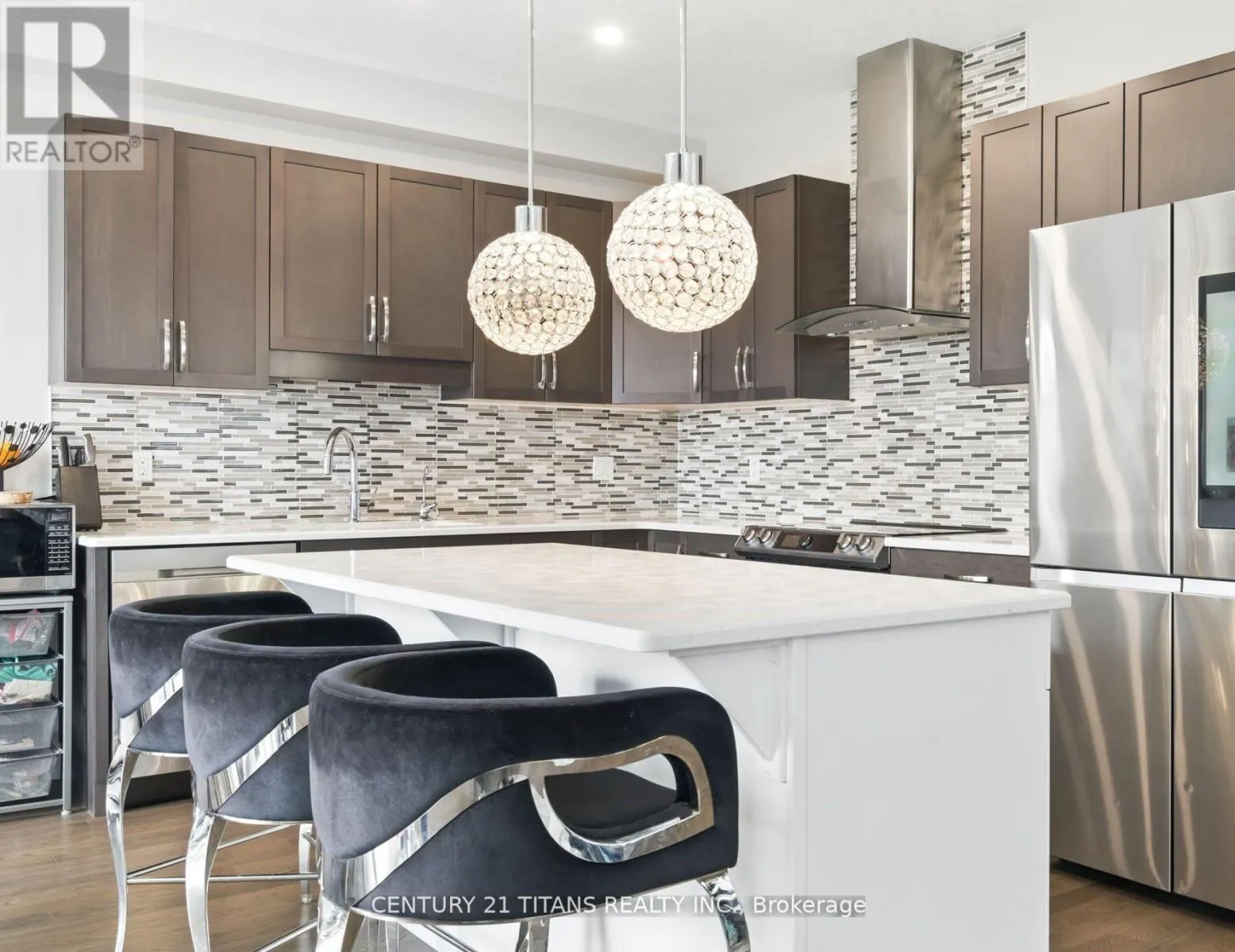 2 SPARROW CRESCENT E