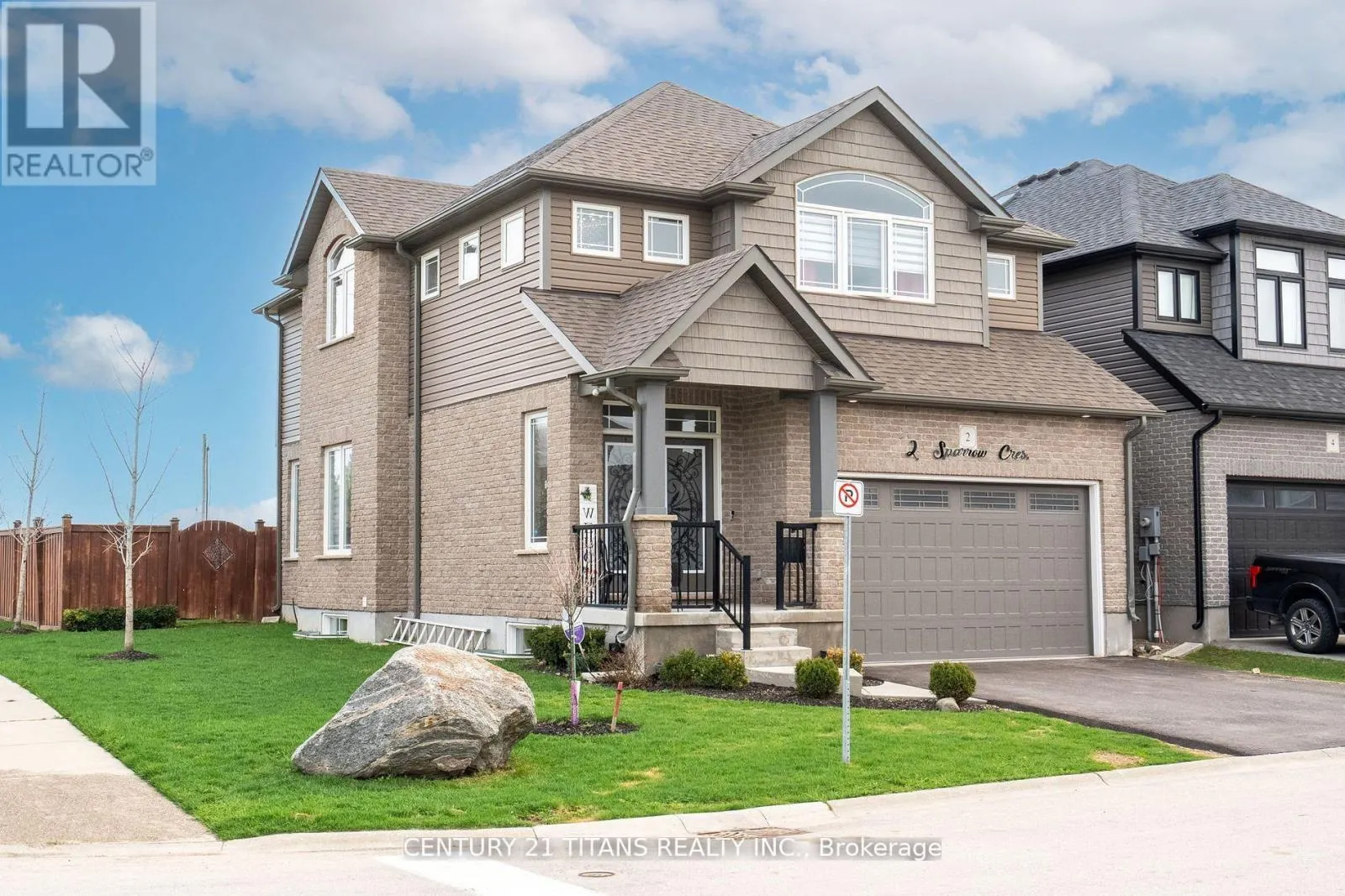 2 SPARROW CRESCENT E