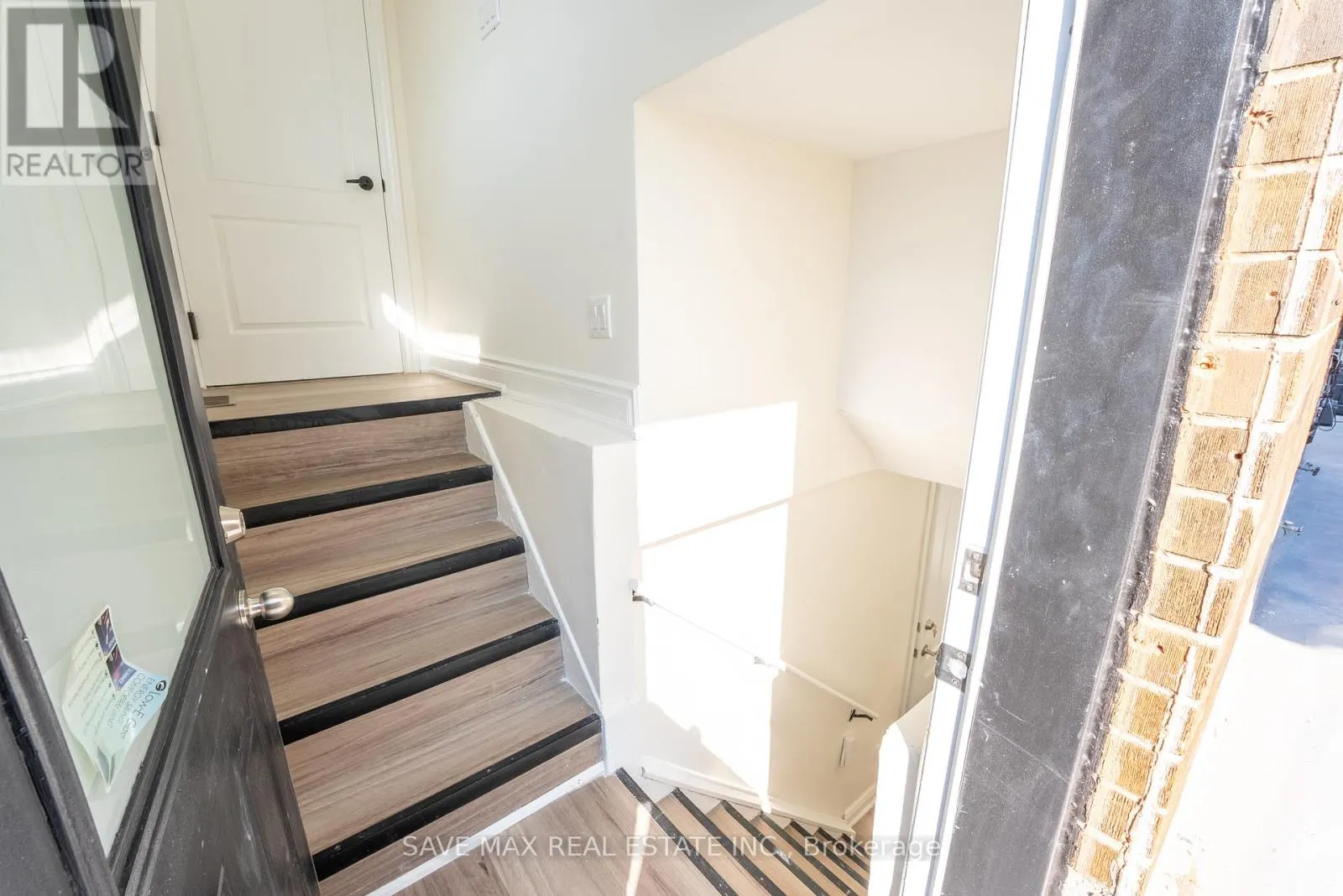 441 WEST 5TH STREET
