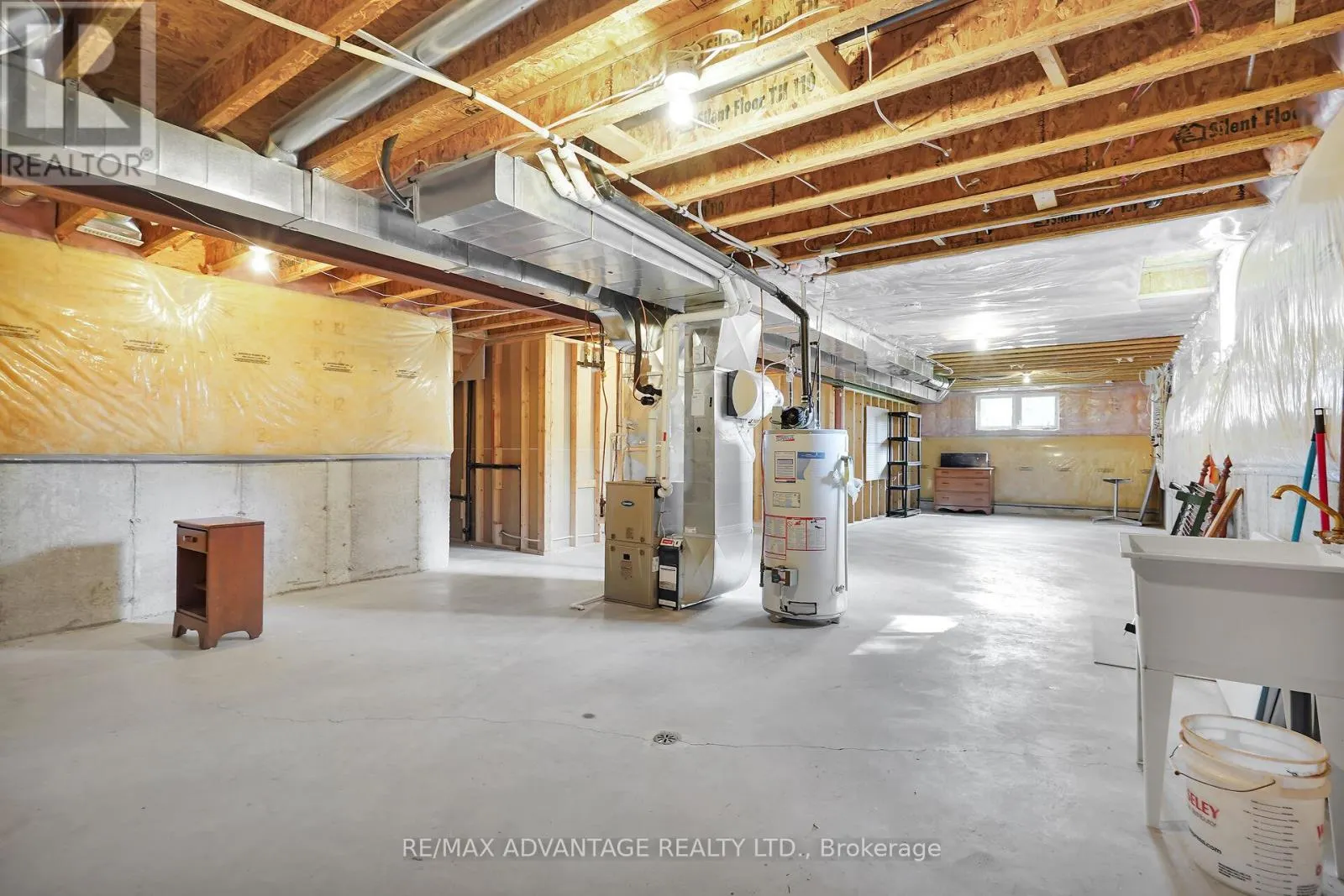 42 - 1502 WARBLER WOODS WALK, #42