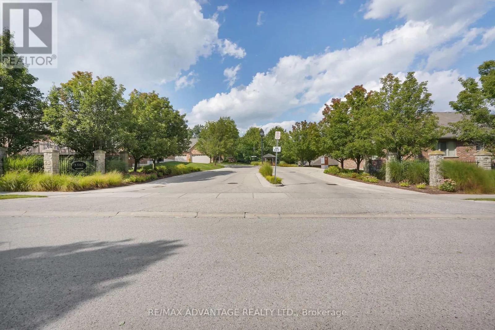 42 - 1502 WARBLER WOODS WALK, #42