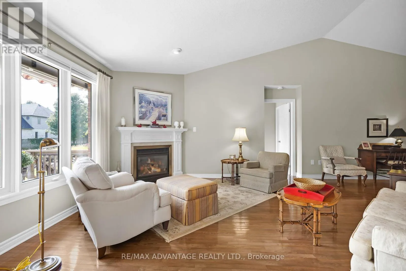 42 - 1502 WARBLER WOODS WALK, #42