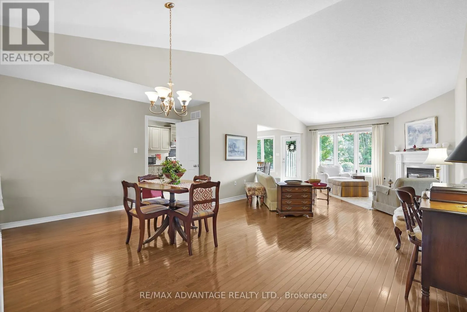 42 - 1502 WARBLER WOODS WALK, #42