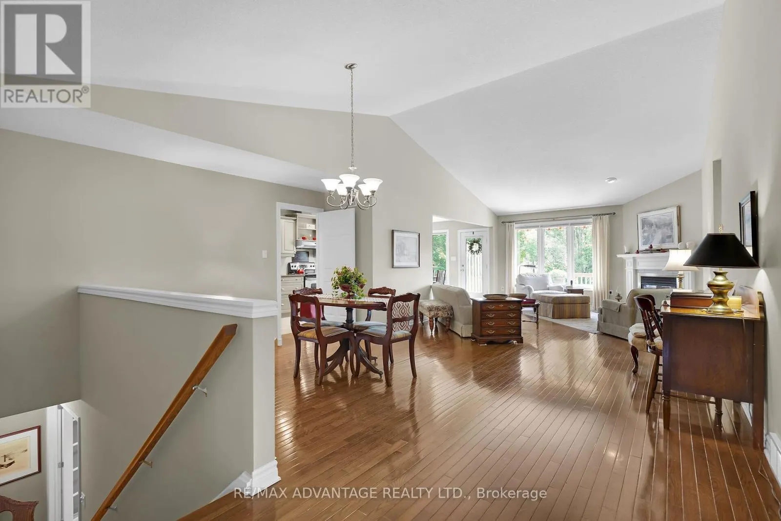 42 - 1502 WARBLER WOODS WALK, #42