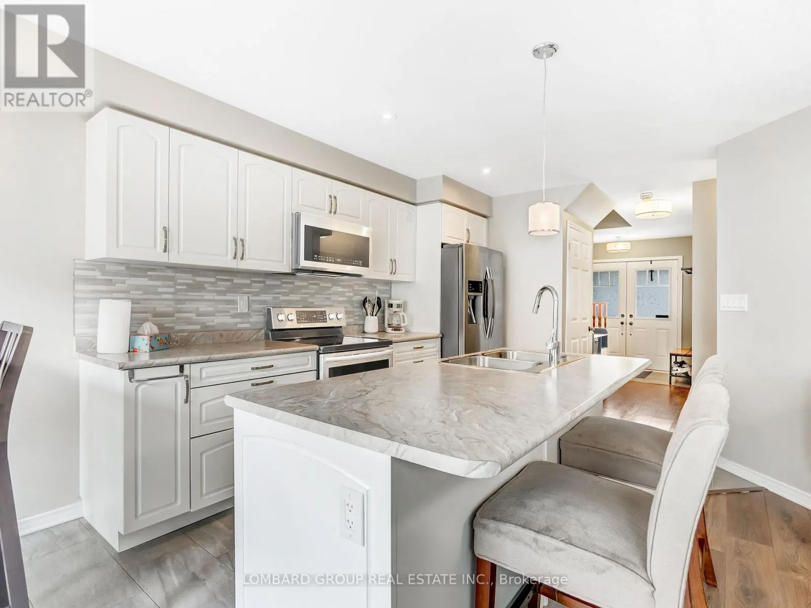 83 ARNOLD MARSHALL BOULEVARD