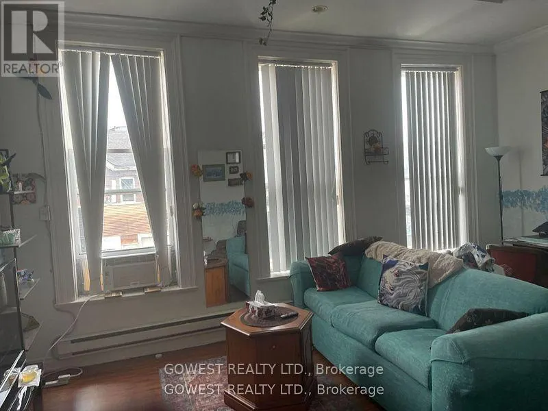 405-407 ST PAUL STREET E