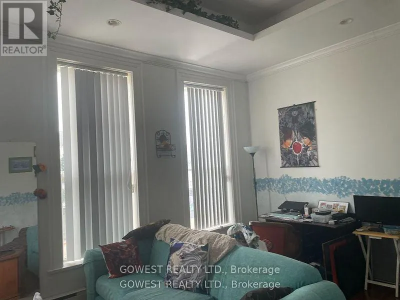 405-407 ST PAUL STREET E