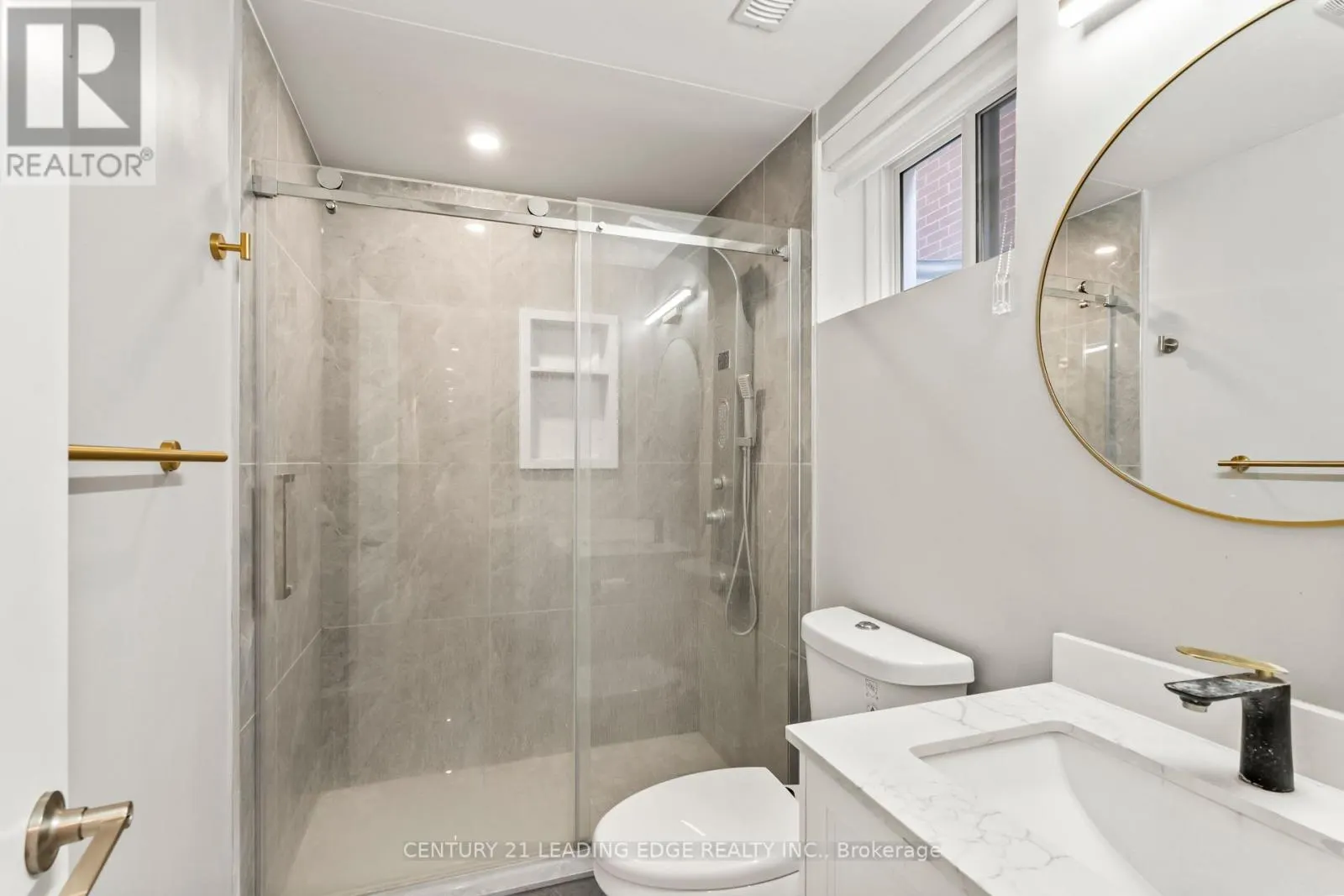 43 WILLIAM NADOR STREET