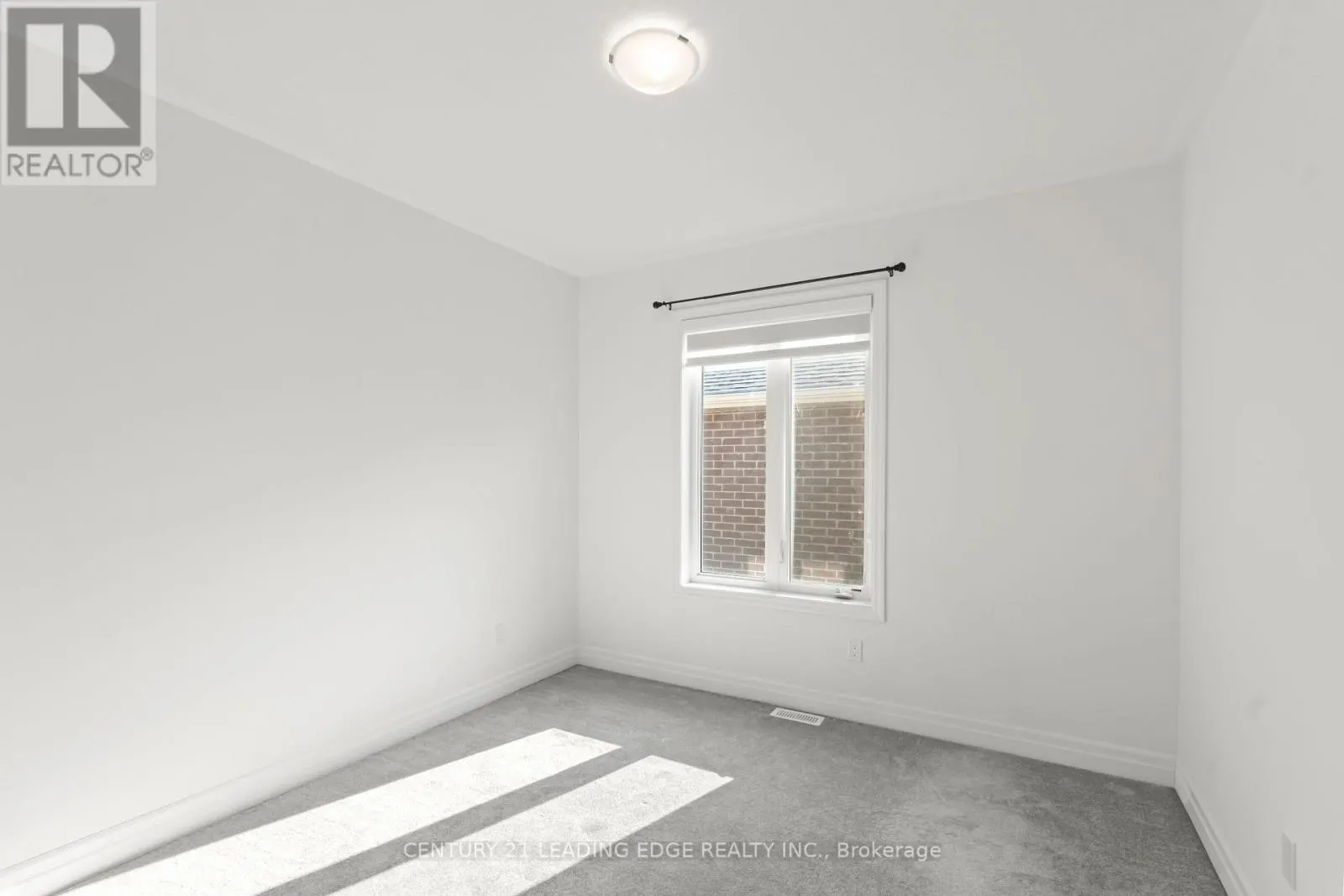 43 WILLIAM NADOR STREET