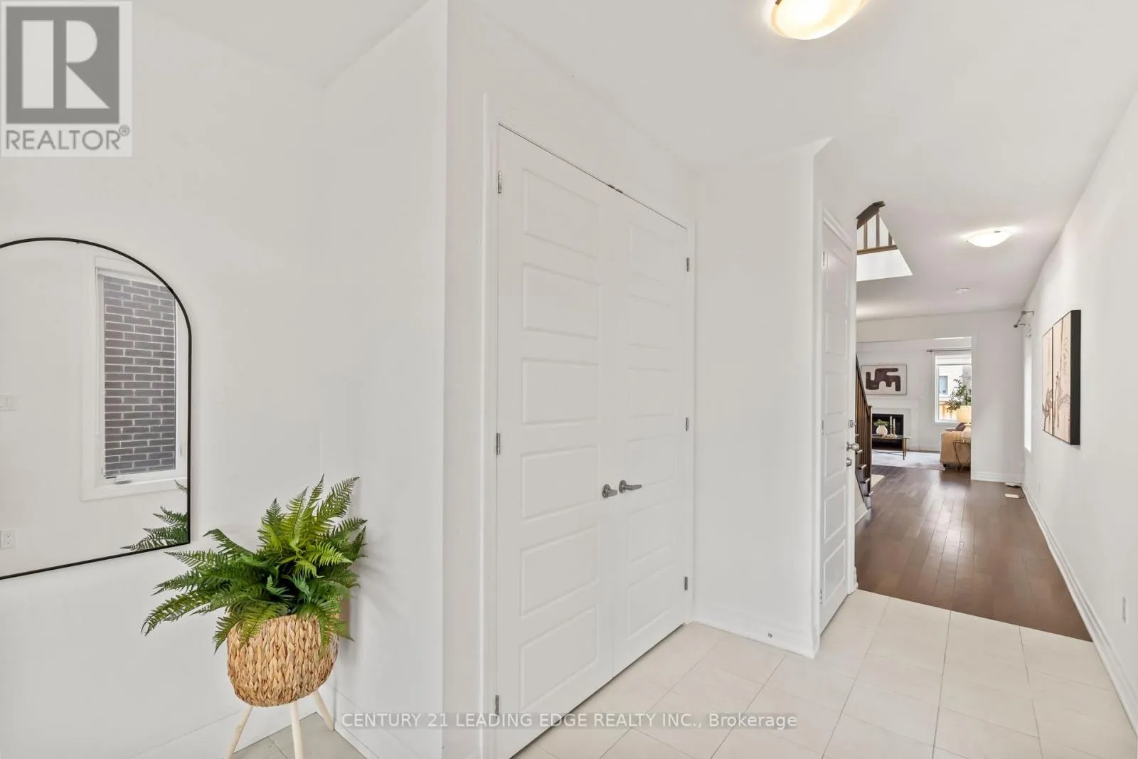 43 WILLIAM NADOR STREET