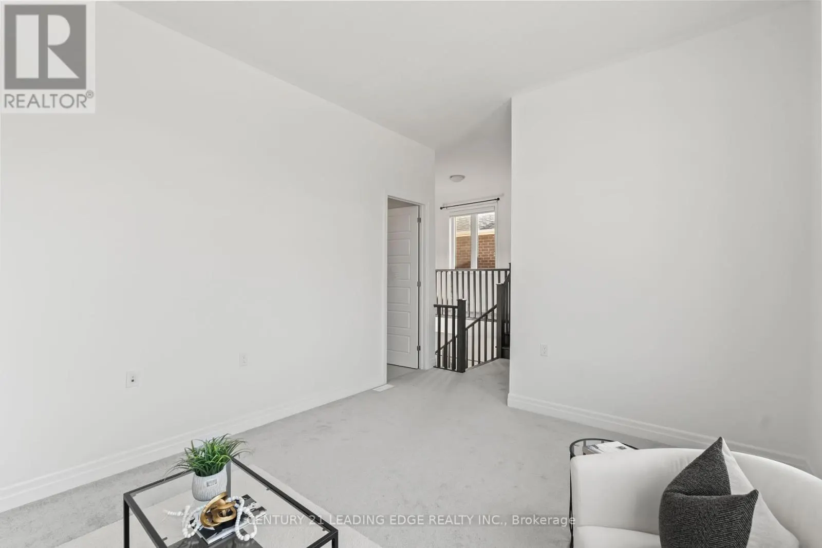 43 WILLIAM NADOR STREET