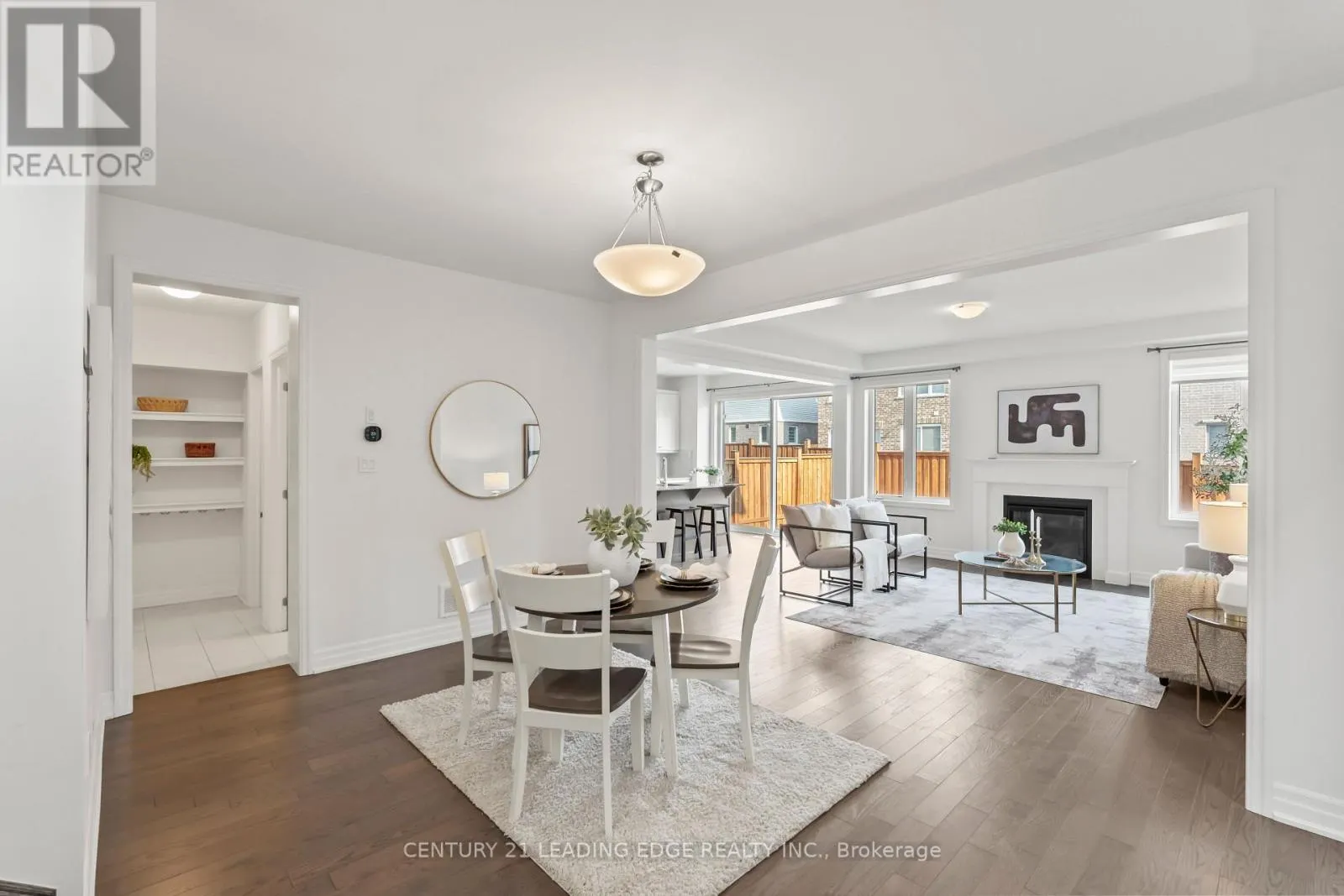 43 WILLIAM NADOR STREET