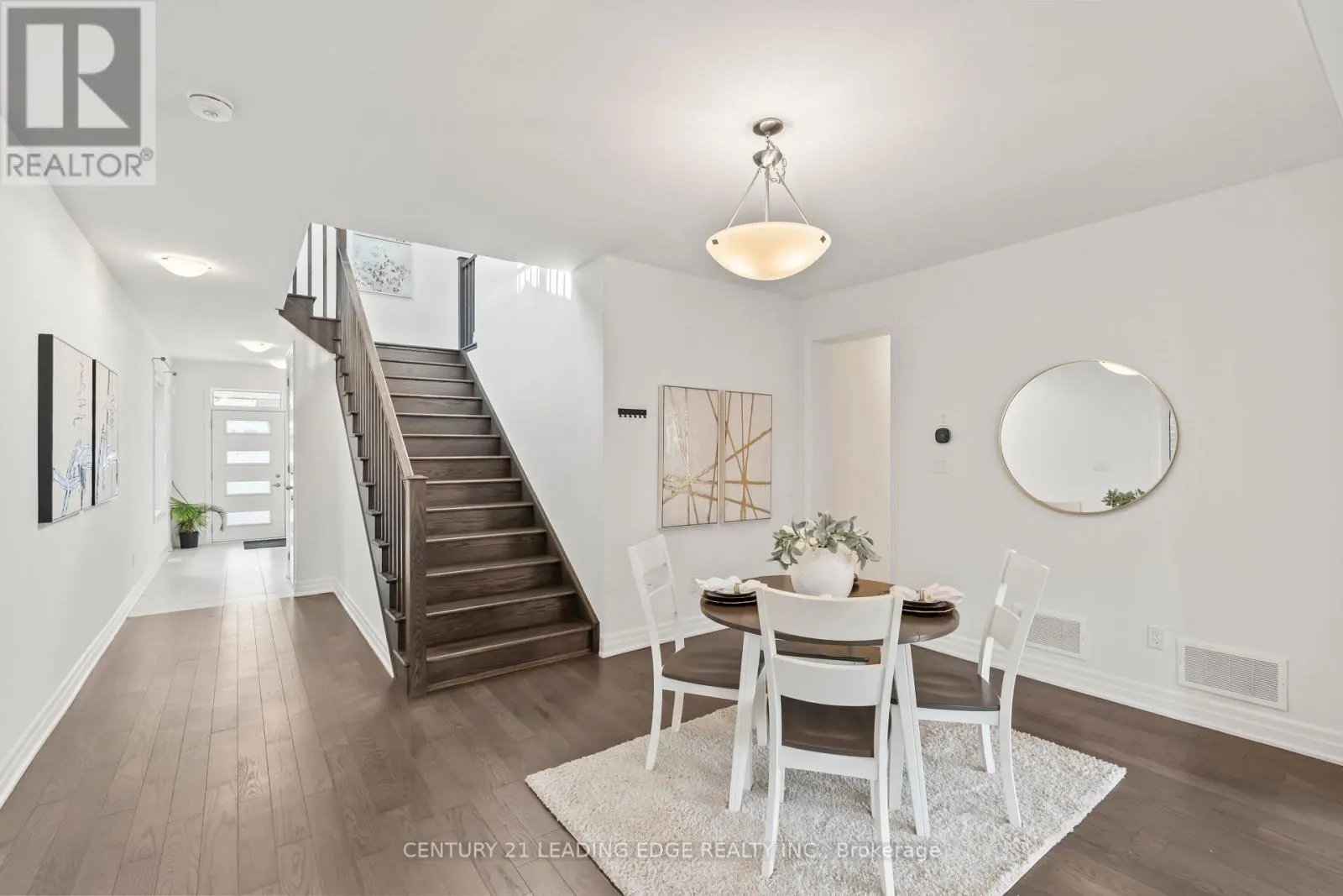 43 WILLIAM NADOR STREET