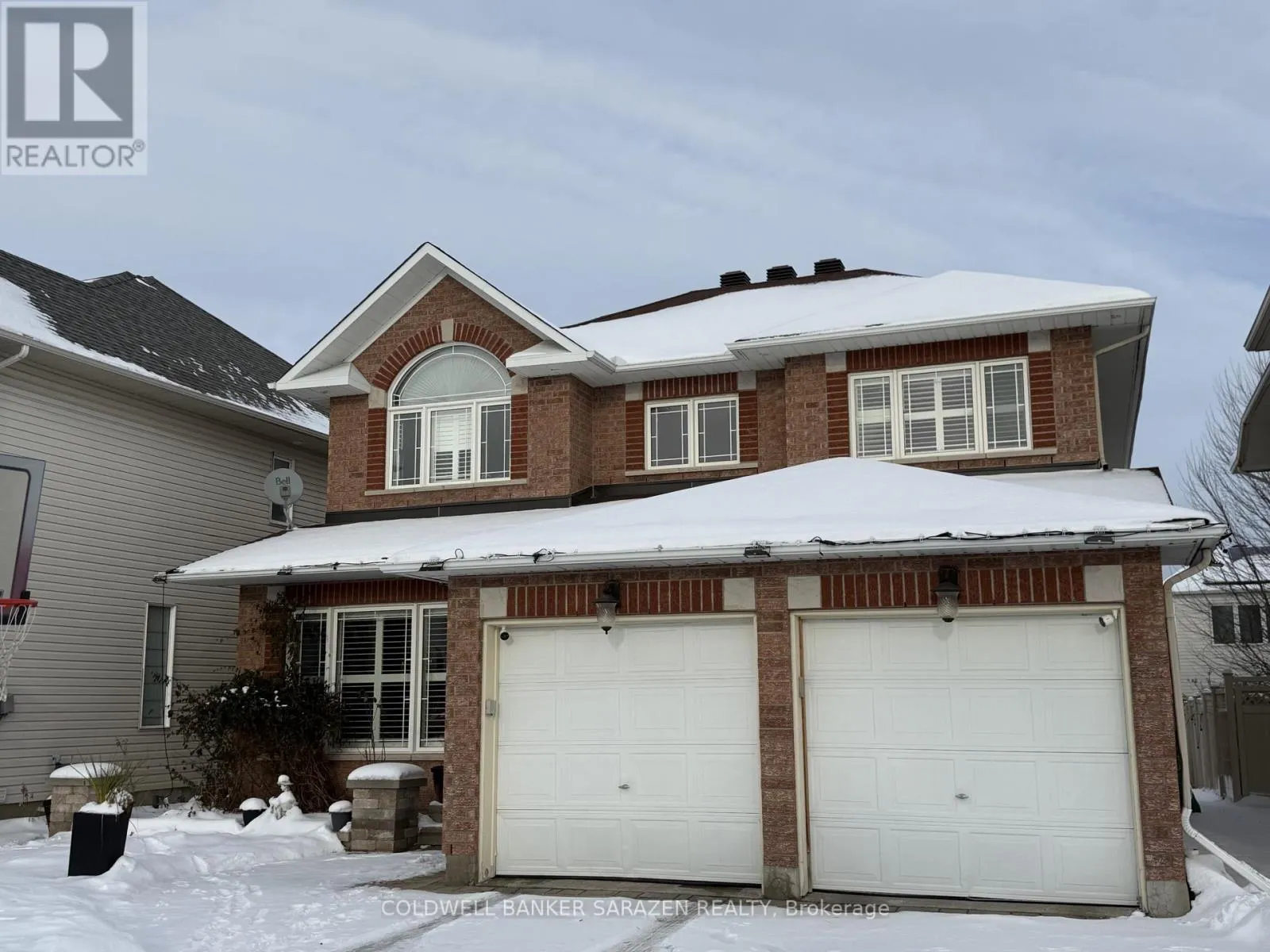 302 EDGEMOORE CRESCENT